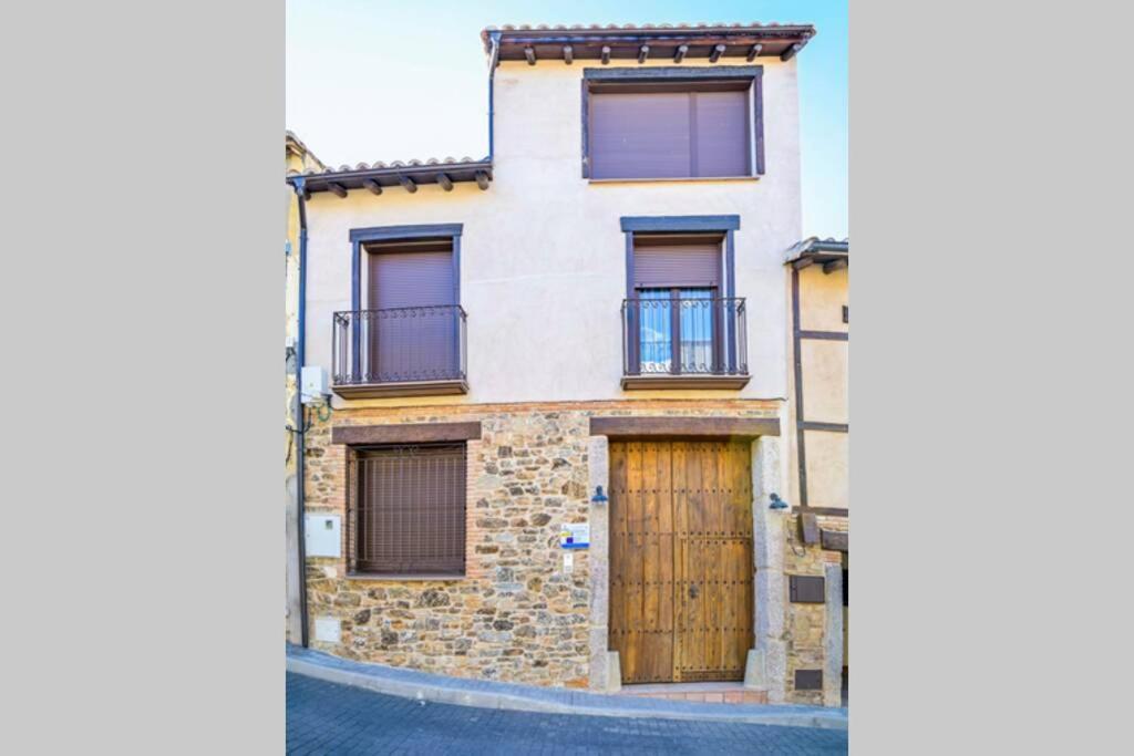 A - Apartamento elegante con piscina compartida Torrico Exterior foto